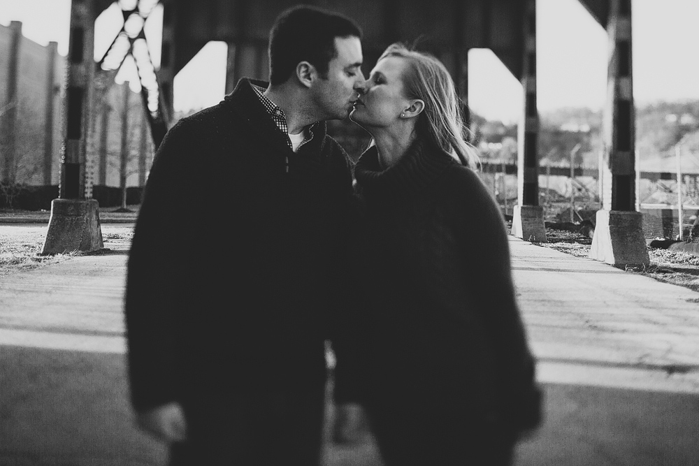 Pittsburgh-Wedding-Photographer-Lindsay-Tony-Engagement010