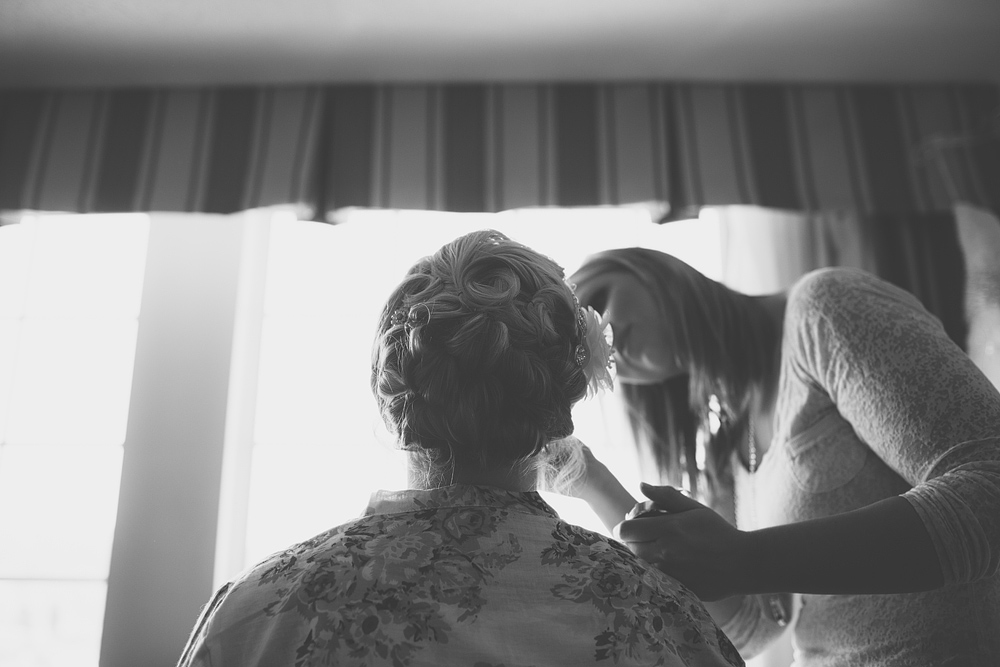 Pittsburgh-Wedding-Photographer-Alesia-Seth-Wedding013