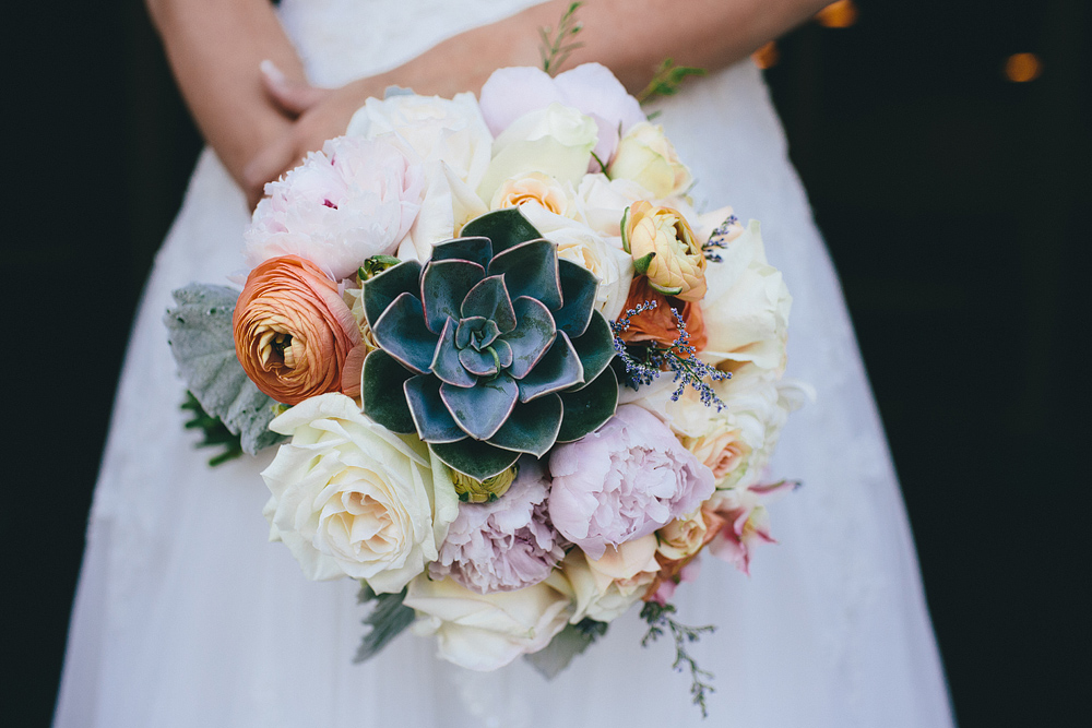Pittsburgh-Wedding-Photographer-Alesia-Seth-Wedding024