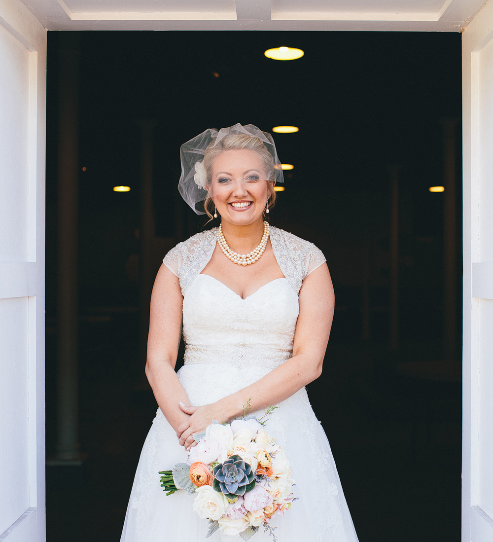 Pittsburgh-Wedding-Photographer-Alesia-Seth-Wedding028