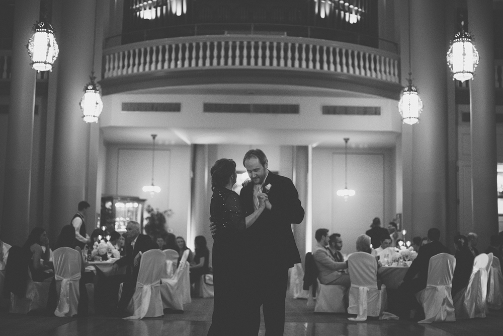 Pittsburgh-Wedding-Photographer-Camila-Casey-Wedding036