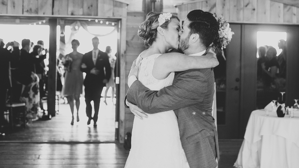 Pittsburgh-Wedding-Photographer-Erica-Justin-Wedding052