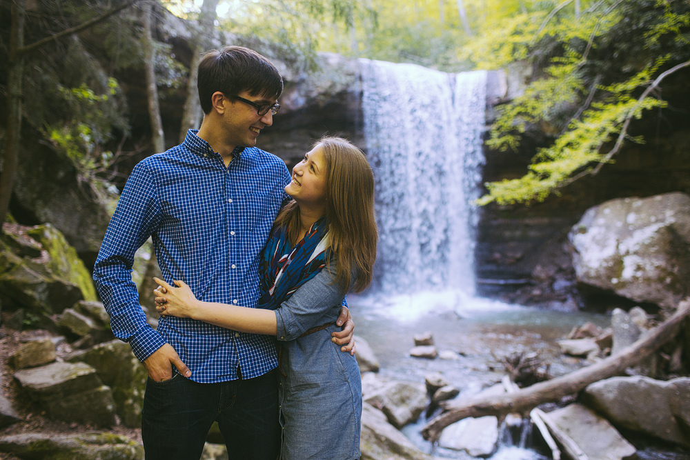Pittsburgh-Wedding-Photographer-Lauren-Curtis-Engagement001