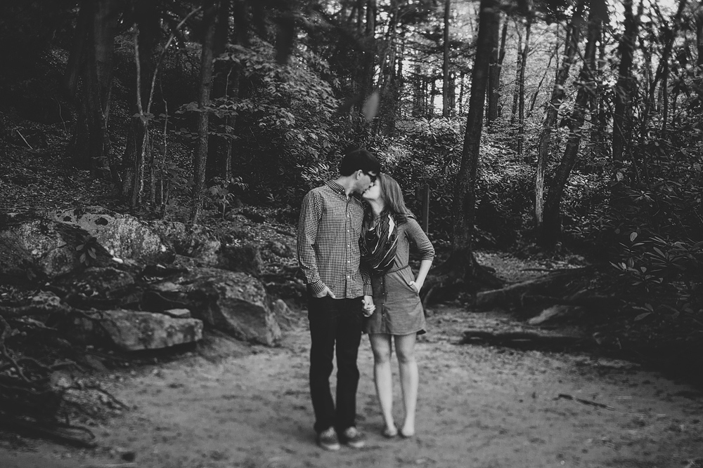 Pittsburgh-Wedding-Photographer-Lauren-Curtis-Engagement015