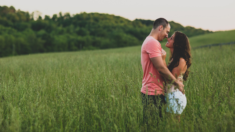 Pittsburgh-Wedding-Photographer-sarah-dan-engagement044