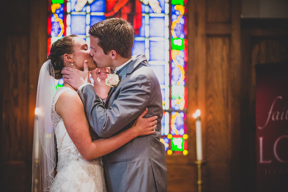Pittsburgh-Wedding-Photographer-Kaitlin-Blake-Wedding043
