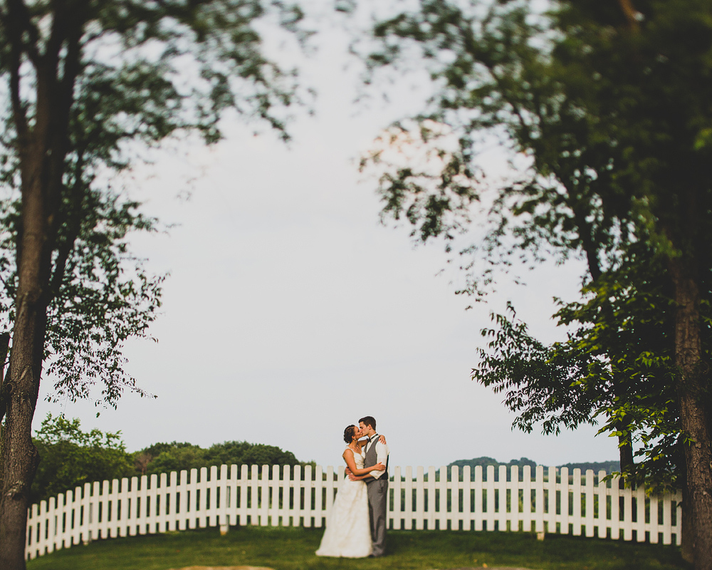 Pittsburgh-Wedding-Photographer-Kaitlin-Blake-Wedding079