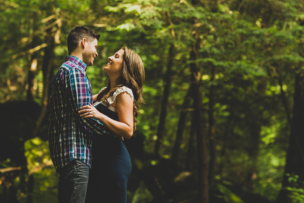 Pittsburgh-Wedding-Photographer-Christina-Eric-Engagement009