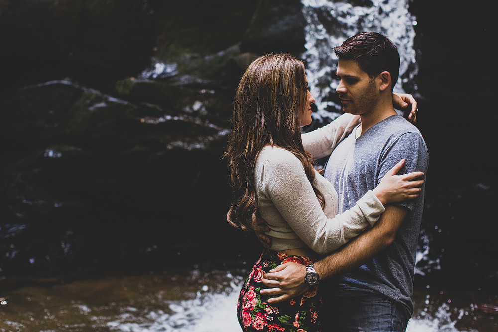 Pittsburgh-Wedding-Photographer-Christina-Eric-Engagement039