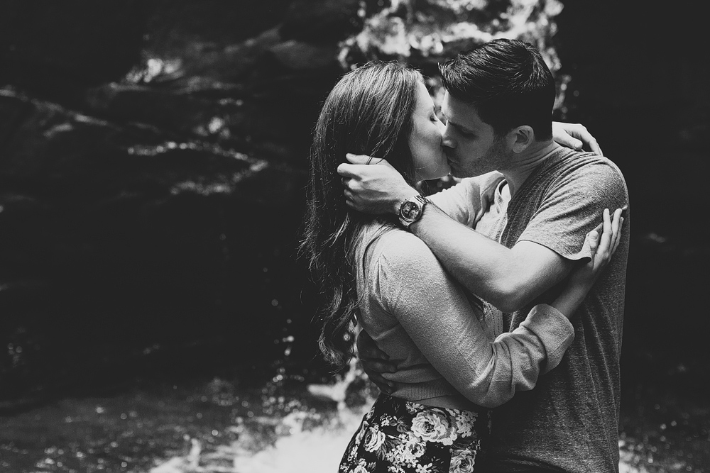 Pittsburgh-Wedding-Photographer-Christina-Eric-Engagement041
