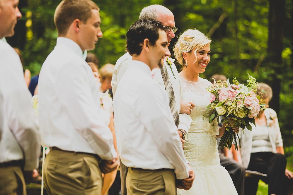 Pittsburgh-Wedding-Photographer-Jennifer-Josh-Wedding022