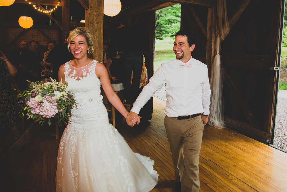 Pittsburgh-Wedding-Photographer-Jennifer-Josh-Wedding047