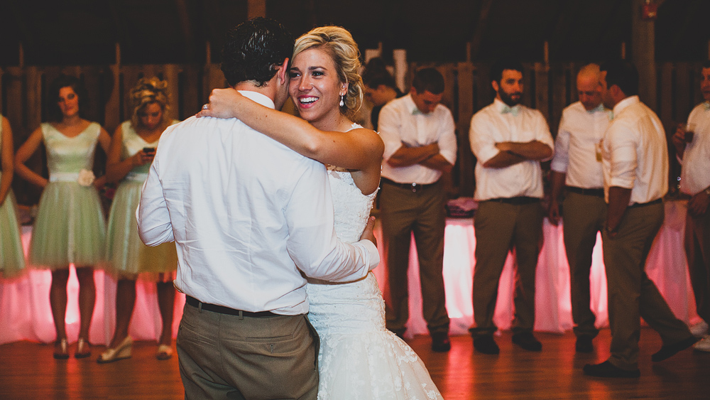 Pittsburgh-Wedding-Photographer-Jennifer-Josh-Wedding050.1