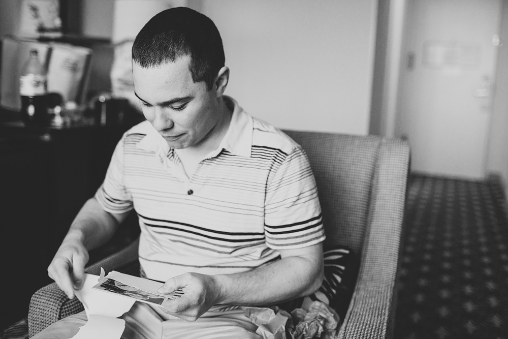 Pittsburgh-Wedding-Photographer-Megan-Matthew-Wedding010