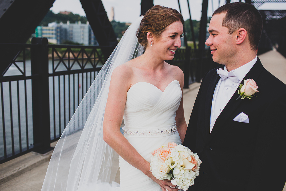 Pittsburgh-Wedding-Photographer-Megan-Matthew-Wedding048