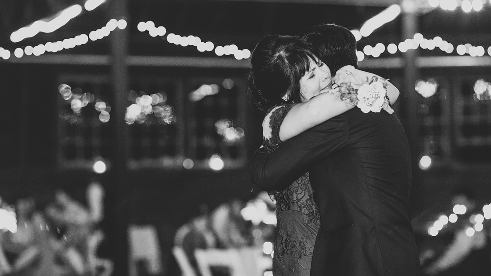 Pittsburgh-Wedding-Photographer-Andrea-Christian-Wedding092