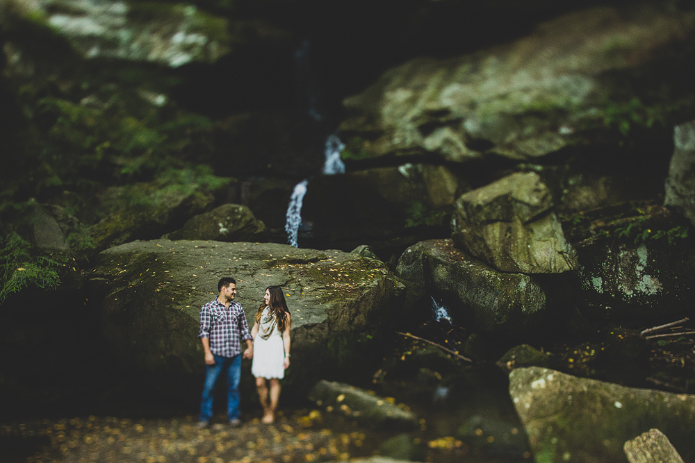 Pittsburgh-Wedding-Photographer-Christy-Zig-Engagement045