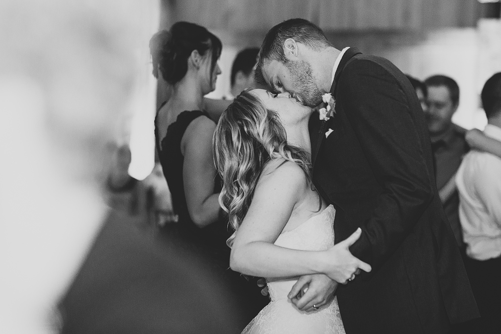 Pittsburgh-Wedding-Photographer-Shayne-Brad-Wedding177
