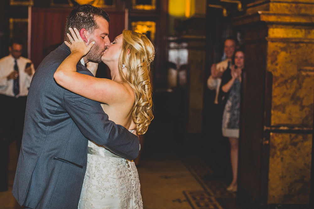 Pittsburgh-Wedding-Photographer-Amanda-Joe-Wedding096