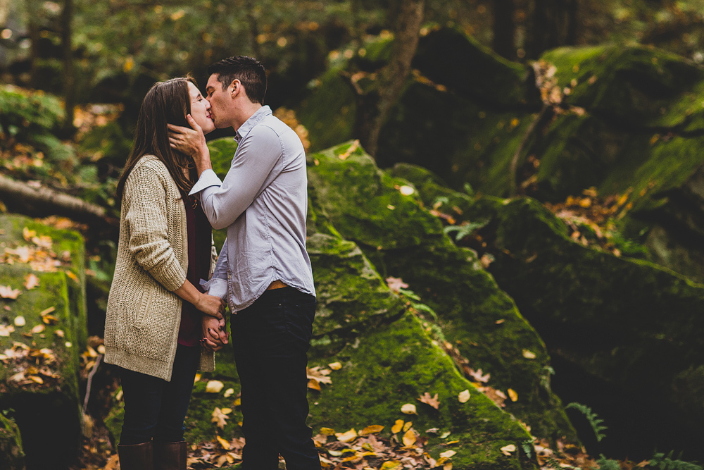 Pittsburgh-Wedding-Photographer-Maddie-Justin-Engagement002