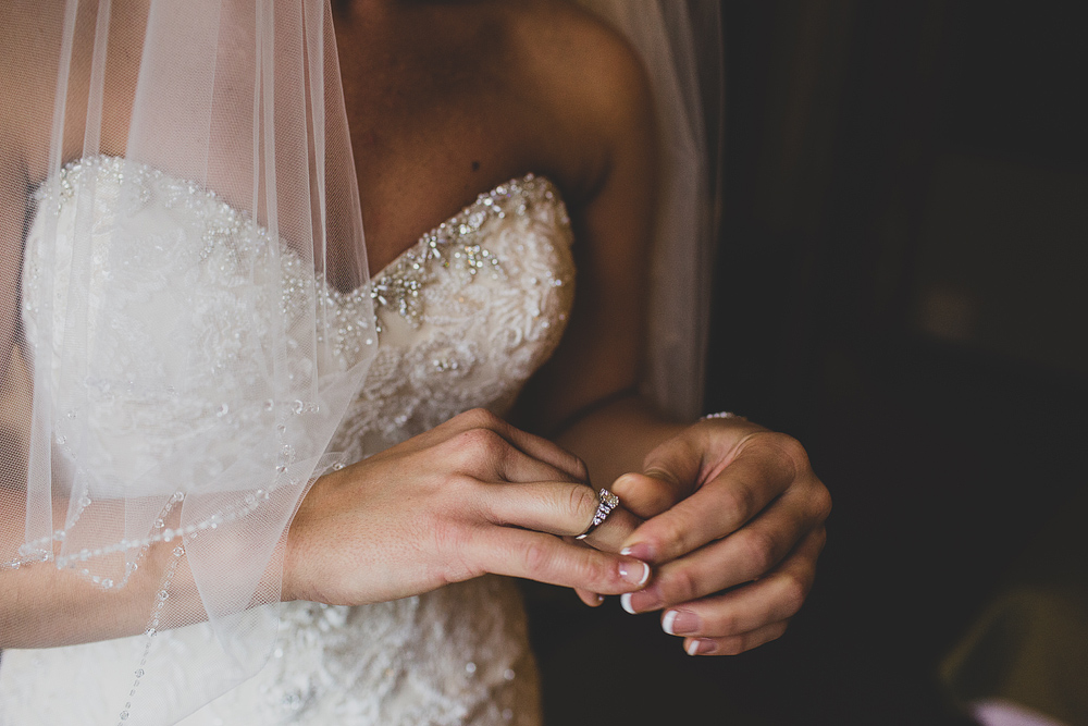 Pittsburgh-Wedding-Photographer-Natalie-Robert019