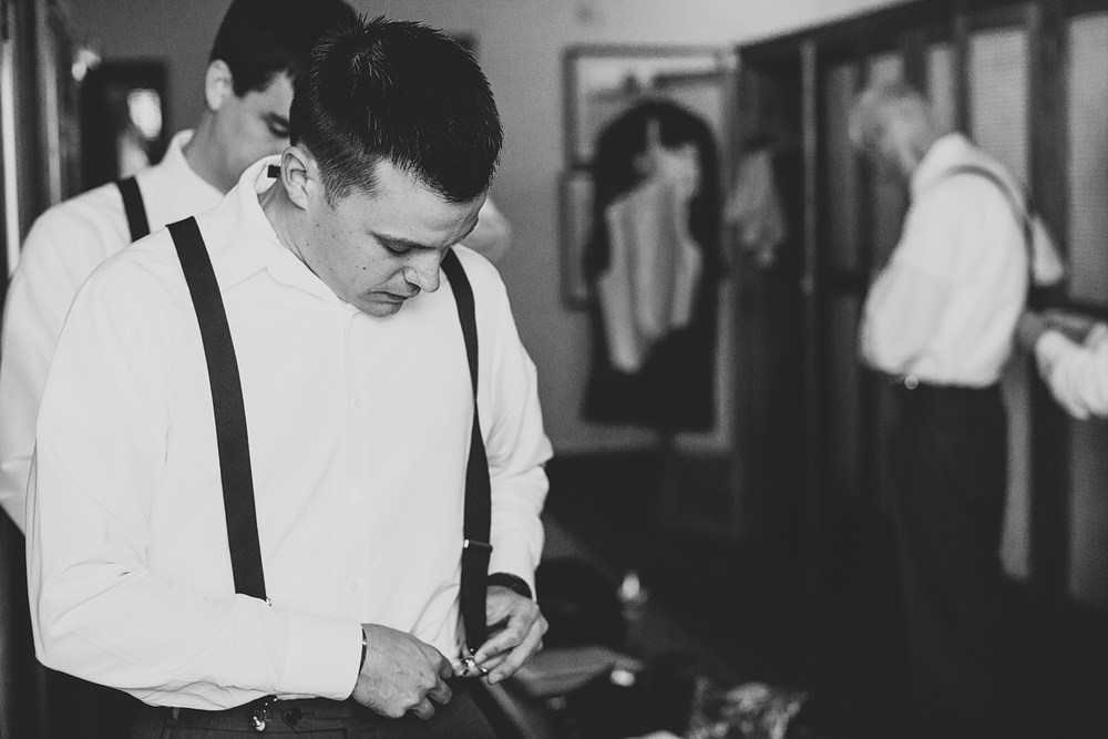 Pittsburgh-Wedding-Photographer-Erica-Michael-Wedding017