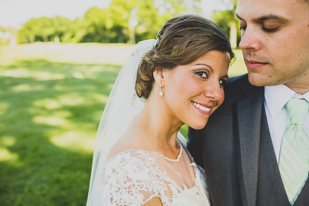 Pittsburgh-Wedding-Photographer-Erica-Michael-oakmont-country-club
