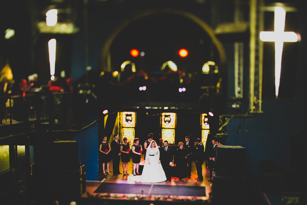 Pittsburgh-Wedding-Photographer-Lacey-John-altar-bar