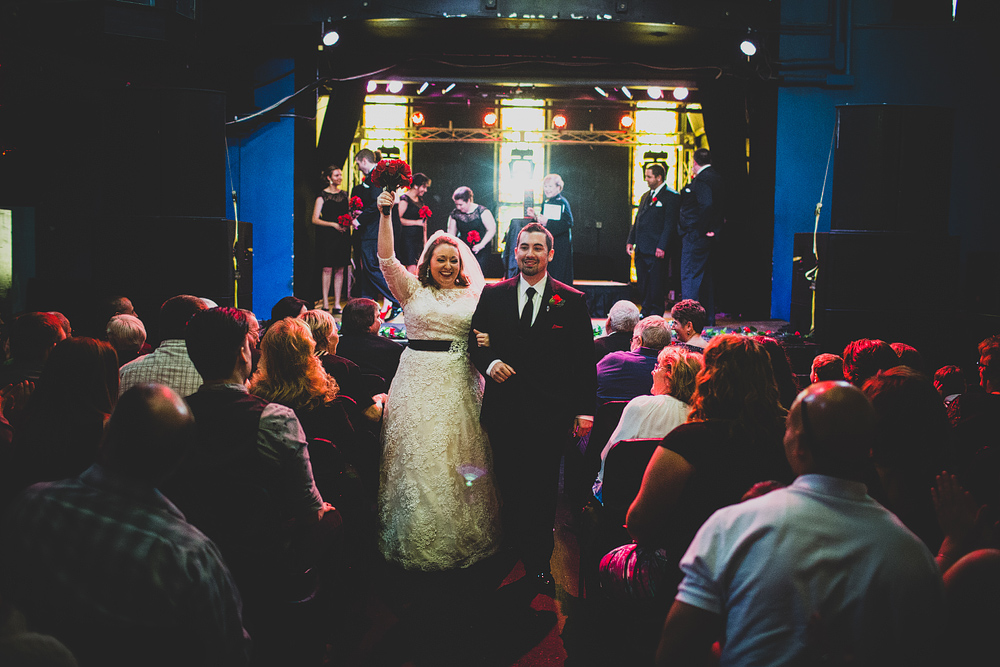 Pittsburgh-Wedding-Photographer-Lacey-John-altar-bar