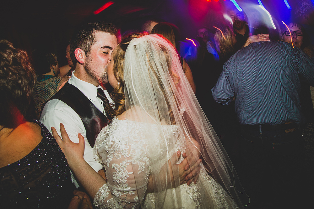 Pittsburgh-Wedding-Photographer-Lacey-John-Wedding090