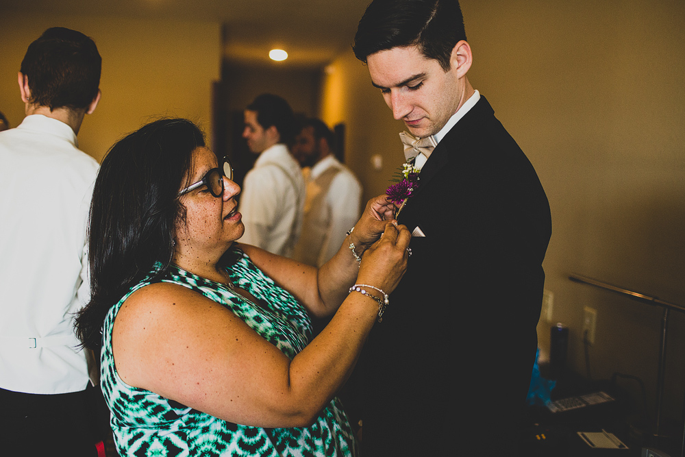 Pittsburgh-Wedding-Photographer-Maddie-Justin-Wedding016