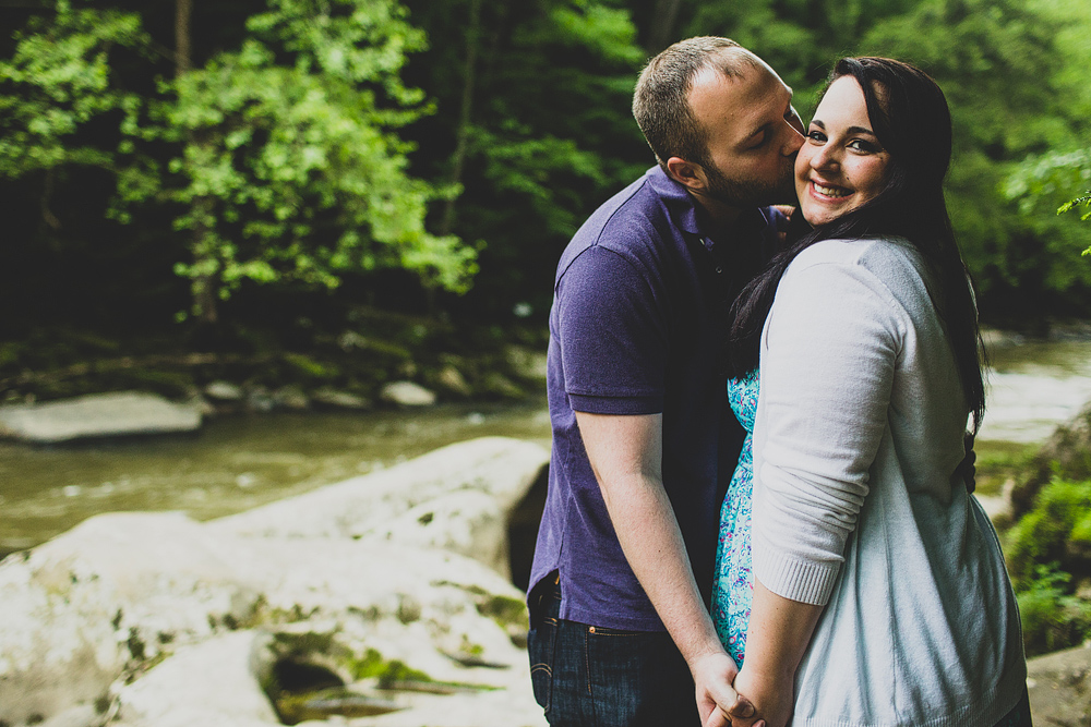 Pittsburgh-Wedding-Photographer-Alyssa-Mike-Wedding012