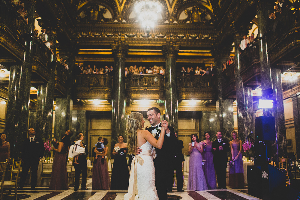 Pittsburgh-Wedding-Photographer-carnegie-museum