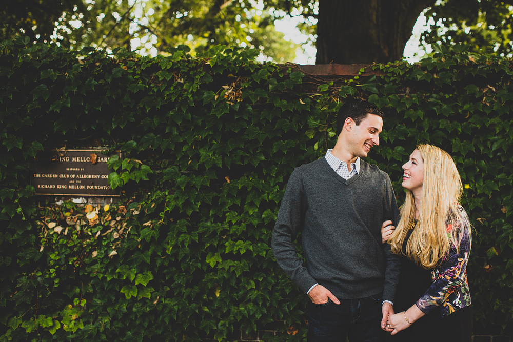 Pittsburgh-Wedding-Photographer-Amanda-Matt001