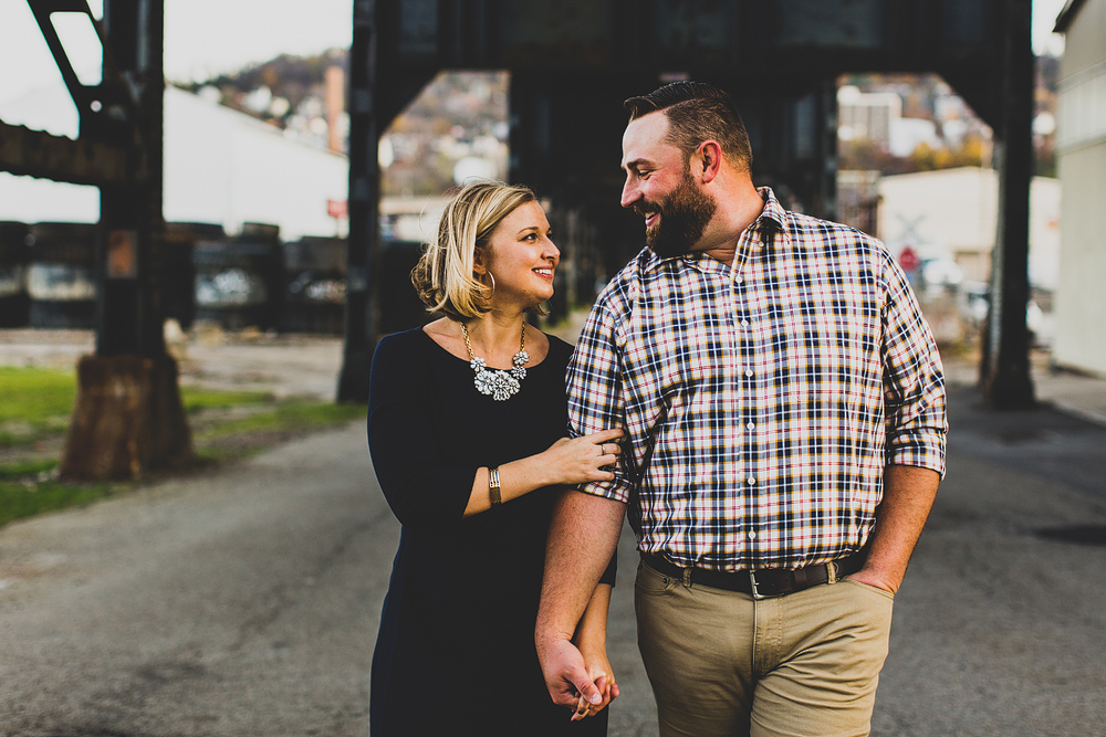 Pittsburgh-Wedding-Photographer-strip-dsitrict