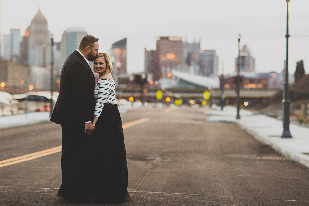 Pittsburgh-Wedding-Photographer-strip-dsitrict