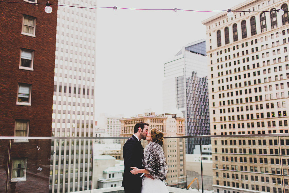 Pittsburgh-Wedding-Photographer-hotel-monaco