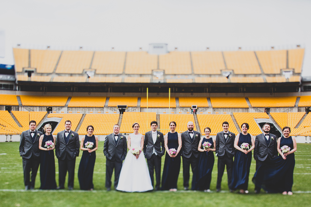 Pittsburgh-Wedding-Photographer-heinz-field
