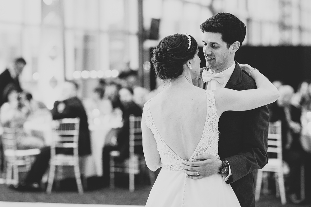 Pittsburgh-Wedding-Photographer-heinz-field