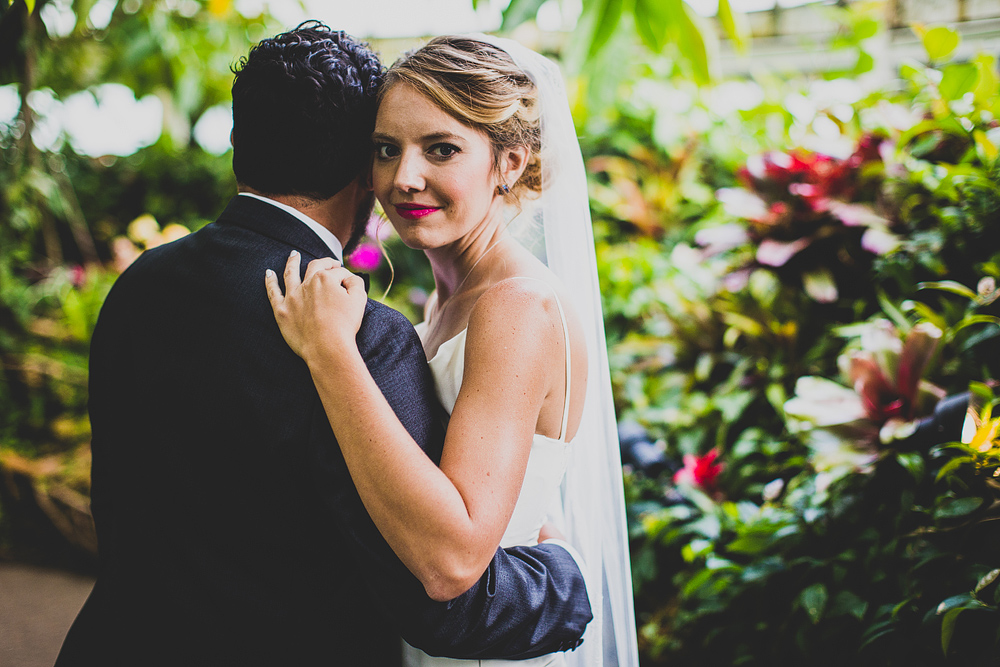 Pittsburgh-Wedding-Photographer-phipps-conservatory