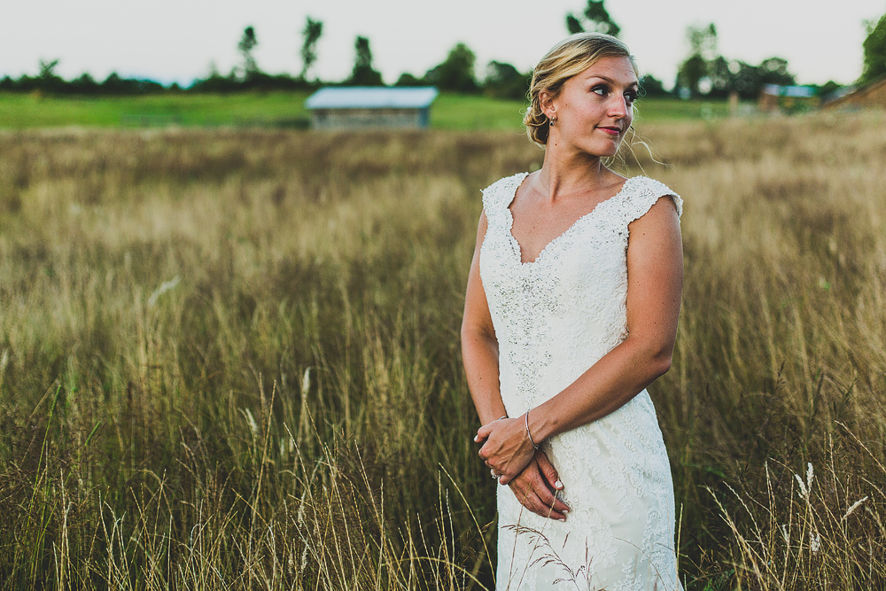Pittsburgh-Wedding-Photographer-iron-mills-farmstead