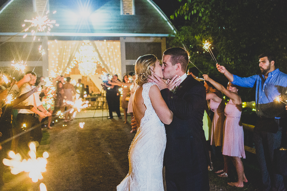 Pittsburgh-Wedding-Photographer-iron-mills-farmstead