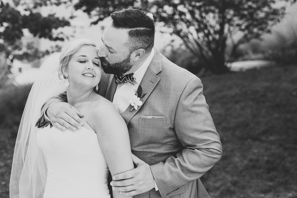 Pittsburgh-Wedding-Photographer-Jess-Jono025