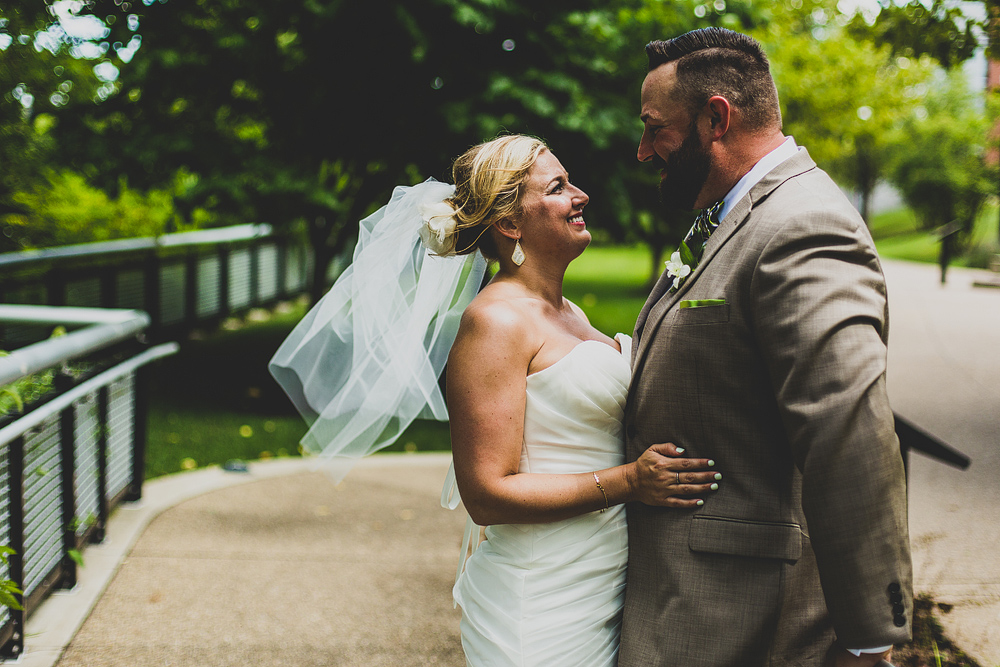 Pittsburgh-Wedding-Photographer-Jess-Jono040