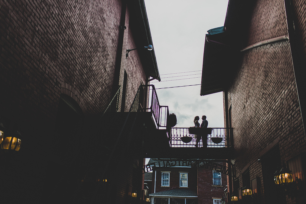 Pittsburgh-Wedding-Photographer-Merrick-art-gallery