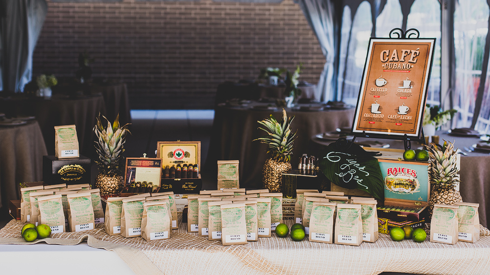 Pittsburgh-Wedding-Photographer-hyatt-house-southside