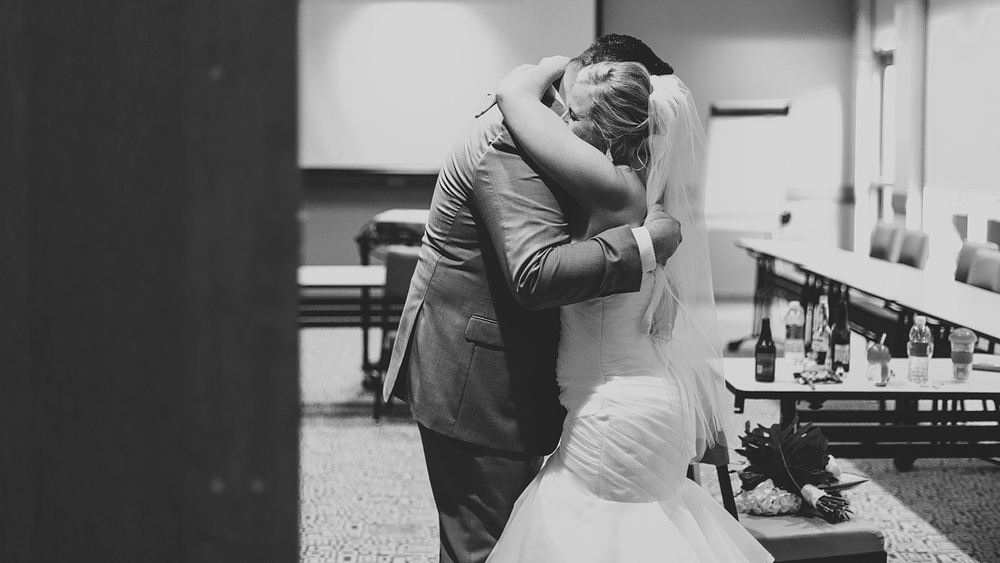 Pittsburgh-Wedding-Photographer-Jess-Jono089