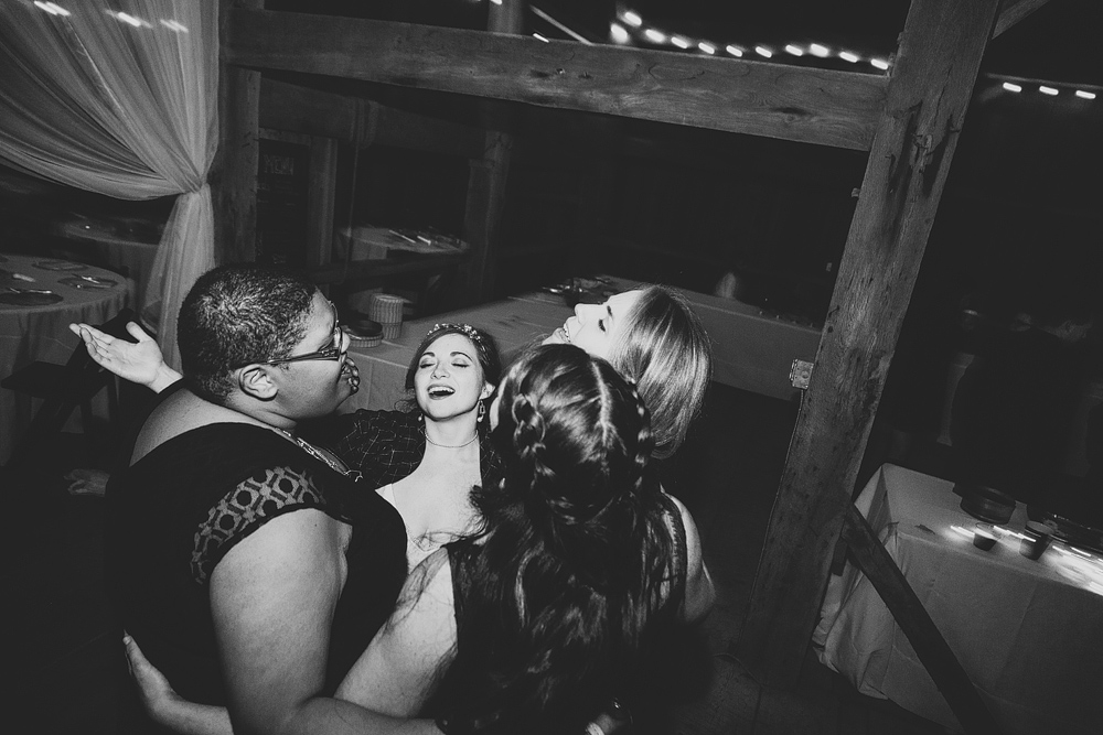 pittsburgh-wedding-photographer-rachel-josh-wedding095